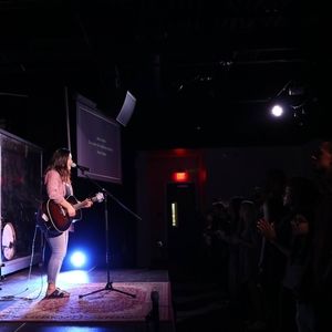 Meet your Posher, Adina